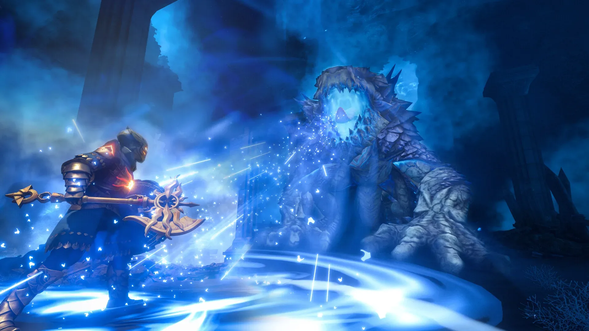 Personagem com lança enfrenta uma criatura gigante feita de luz azul em Enshrouded
